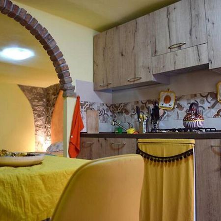 Agriturismo Su'E Lentu Боса Экстерьер фото